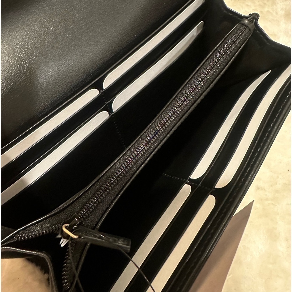 GUCCI GG MARMONT CONTINENTAL WALLET - Picture 7 of 13